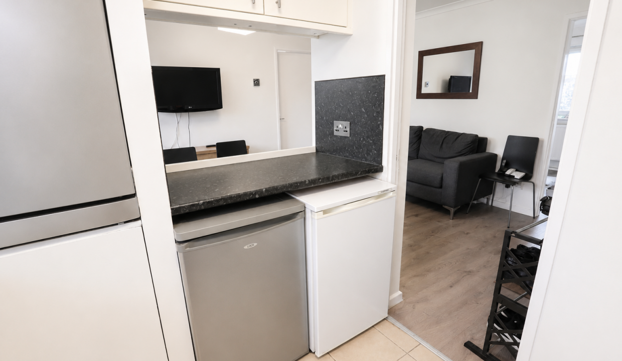 Kitchen (2)