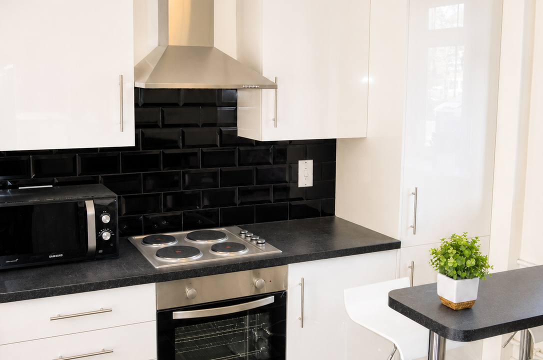 Kitchen (2)