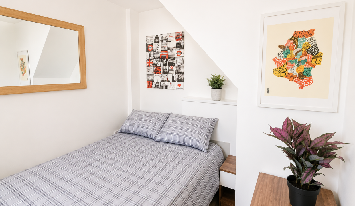 Room 1 (2)