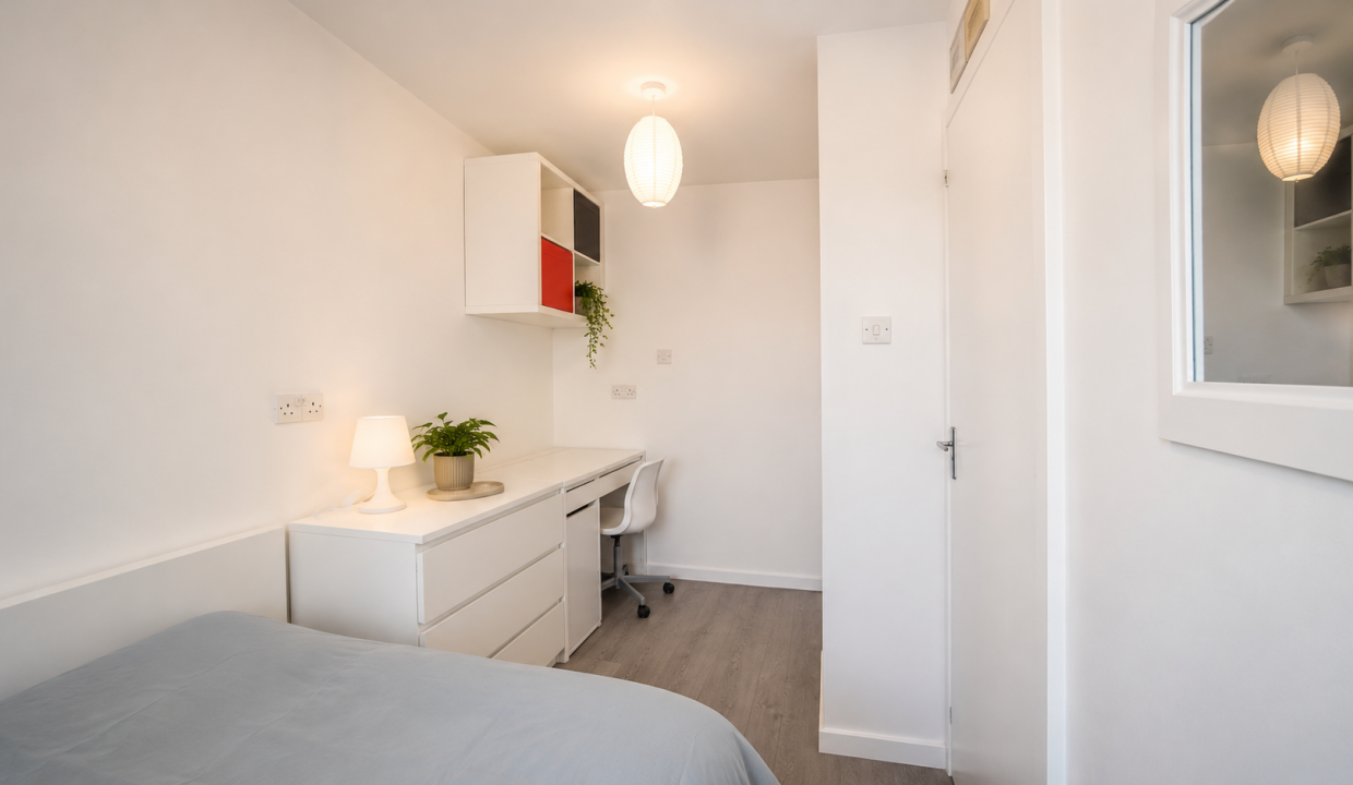 Room 1 (2)
