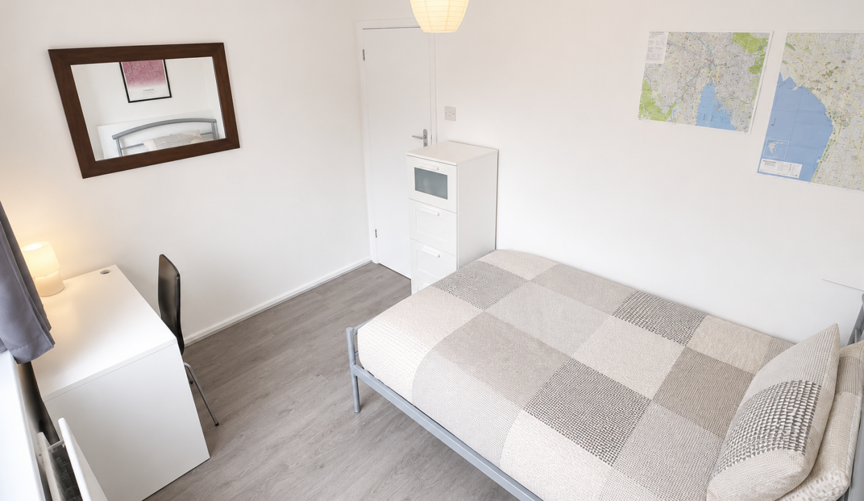 Room 1 (2)