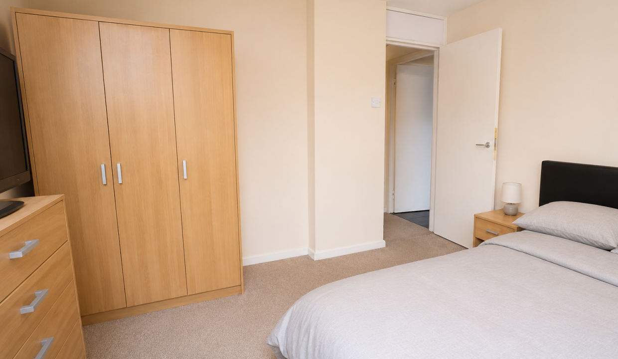 Room 1 (2)