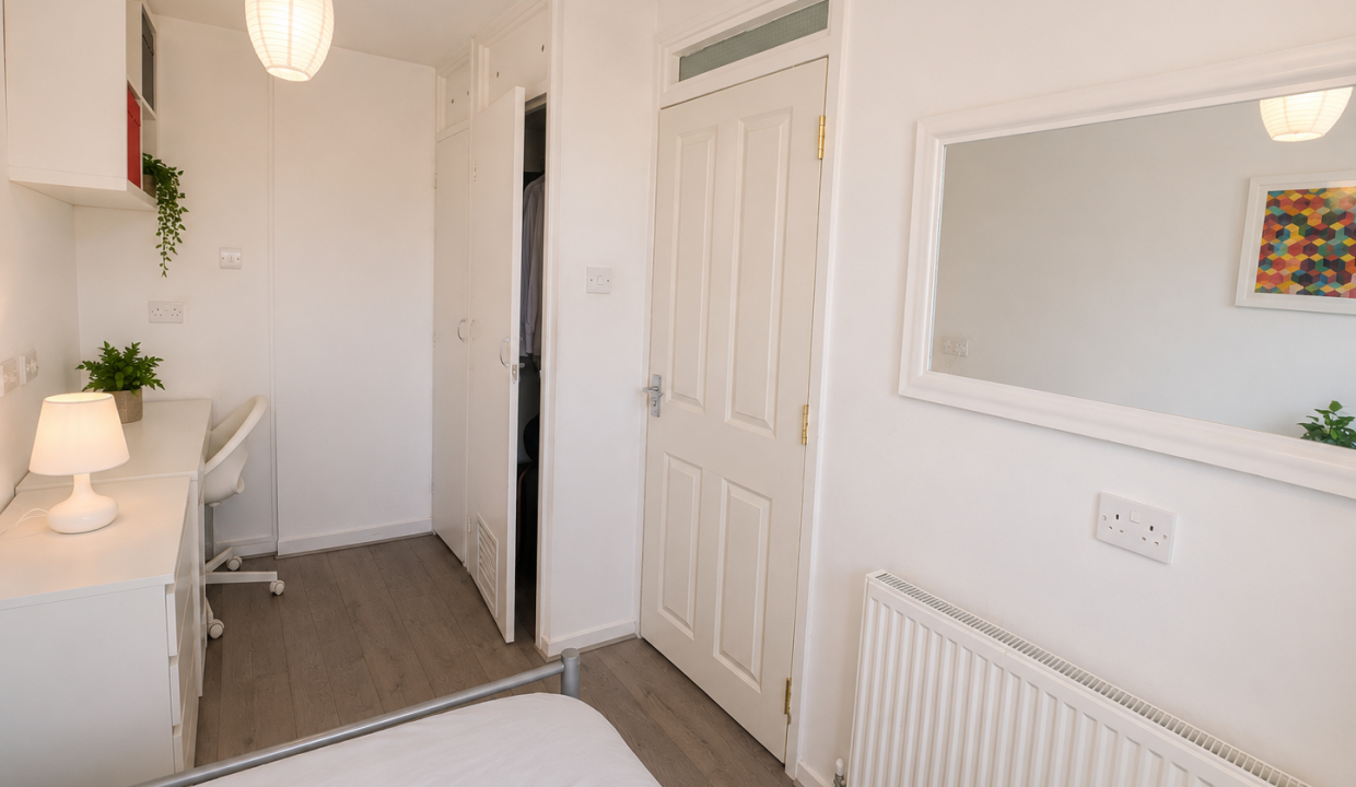 Room 1 (3)