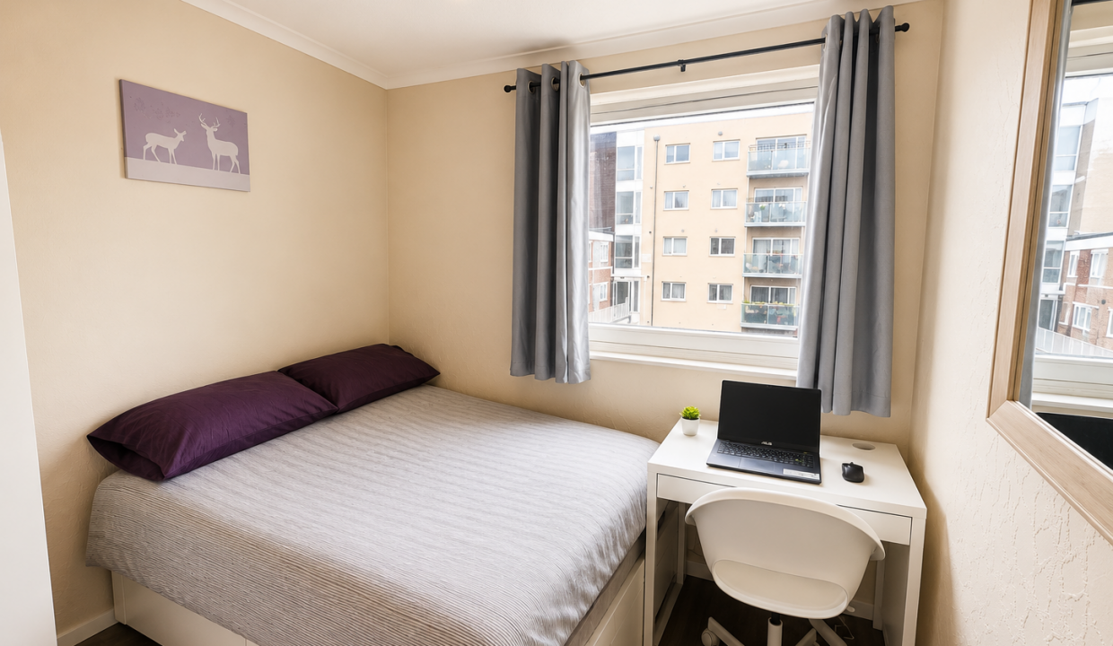 Room 4 (3)