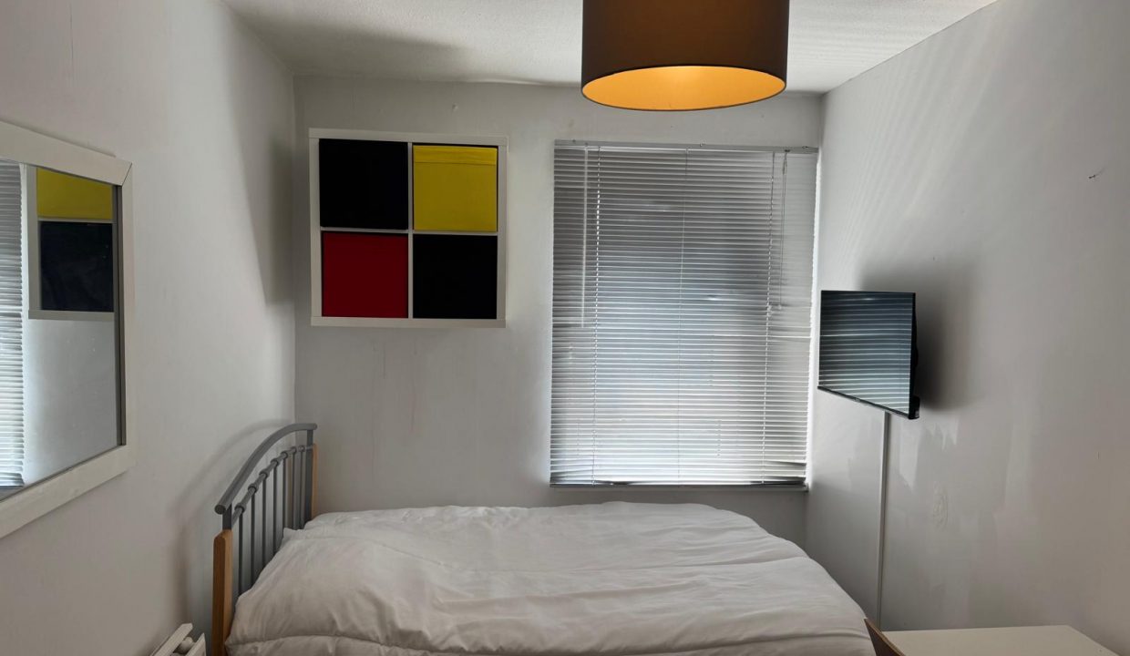 Bedroom 1 (5)