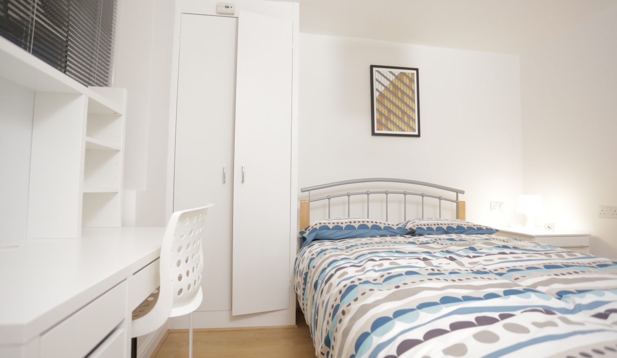 Room 1 (2)