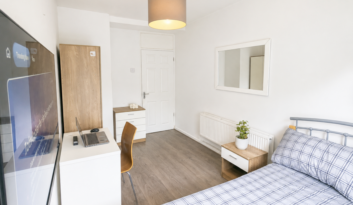Room 1 (3)