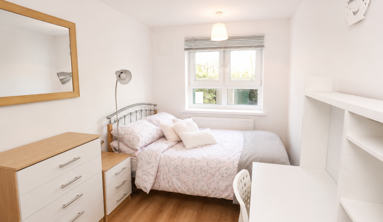 Room 2 (2)
