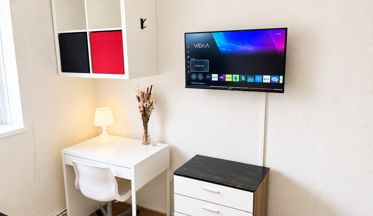 Room 3 (2)