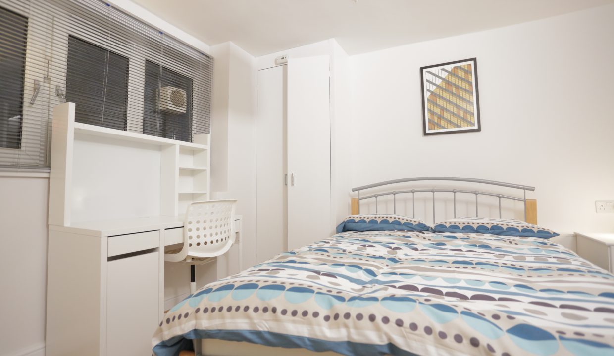 Room1