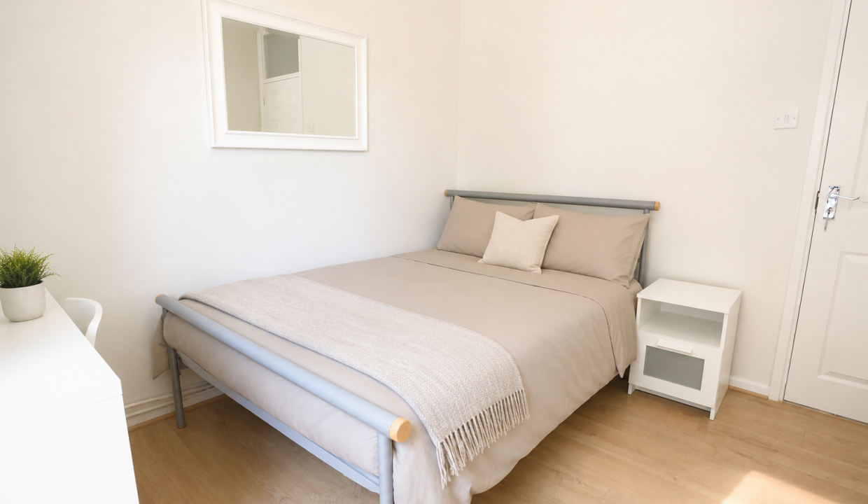 Bedroom 5 (2)