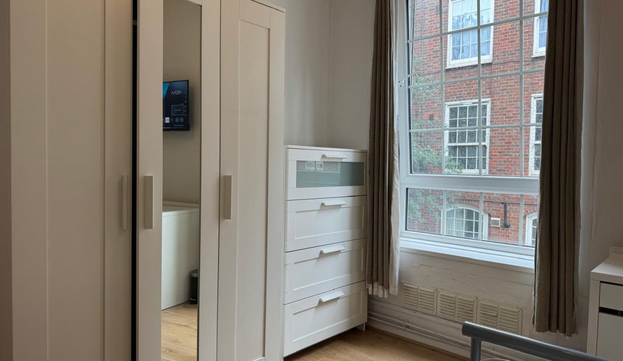 Bedroom 5 (3)