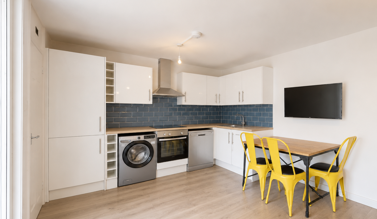 Kitchen Diner (2)