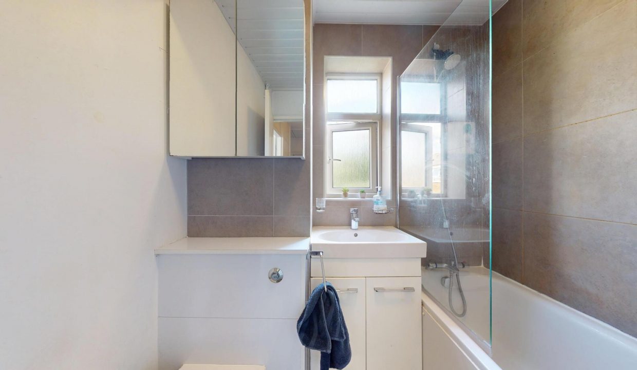 bathroom1