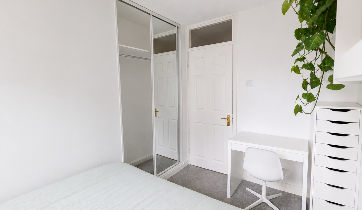 Bedroom 2 (3)