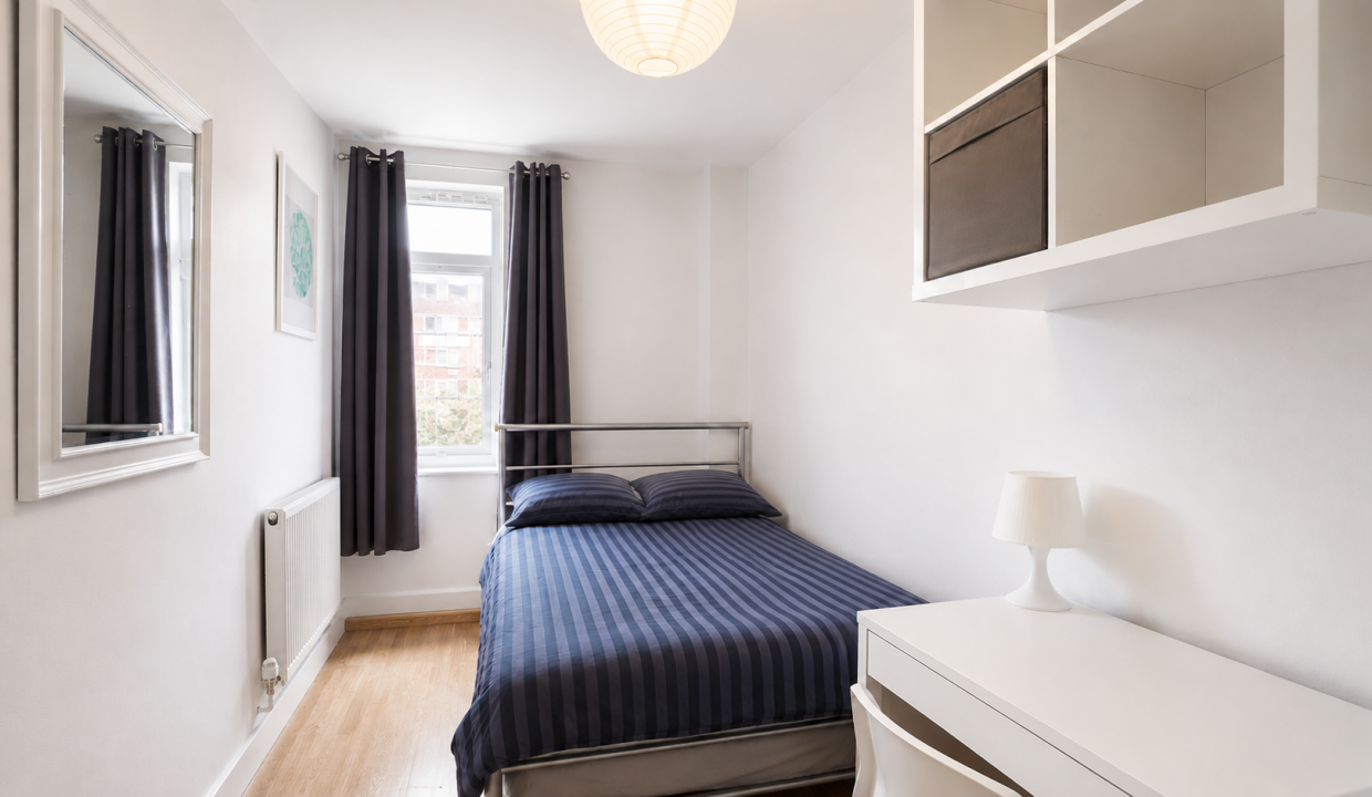 Bedroom 2 (2)
