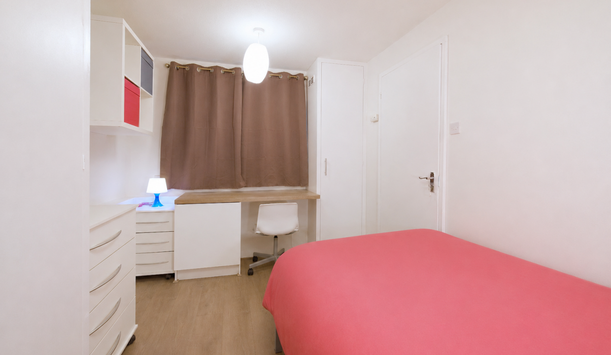 Room 1 (2)