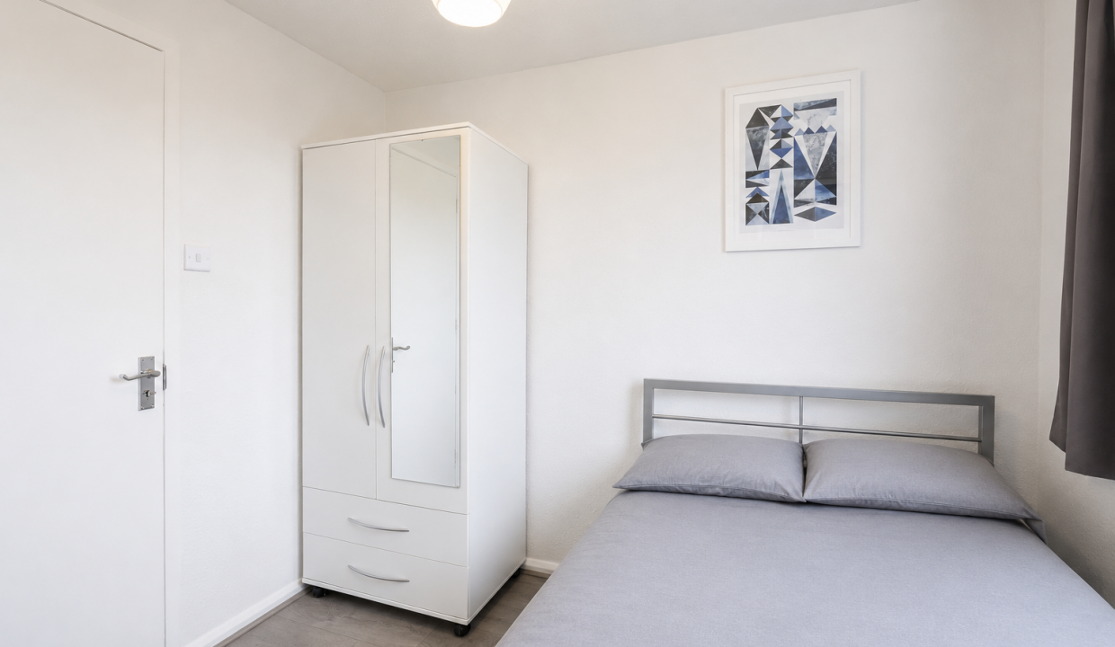 Room 2 (2)