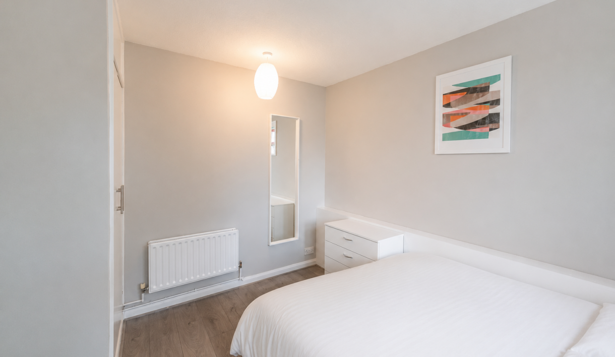 Room 1 (2)