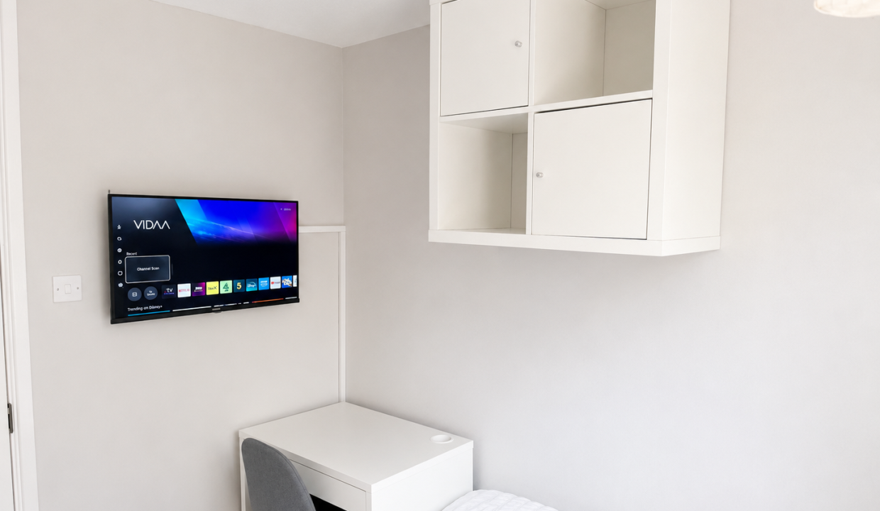 Room 2 (2)