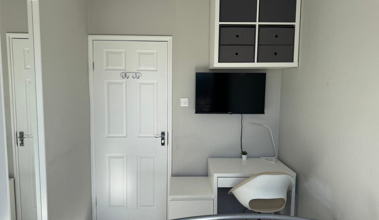 Room 2 - wall mounted TV