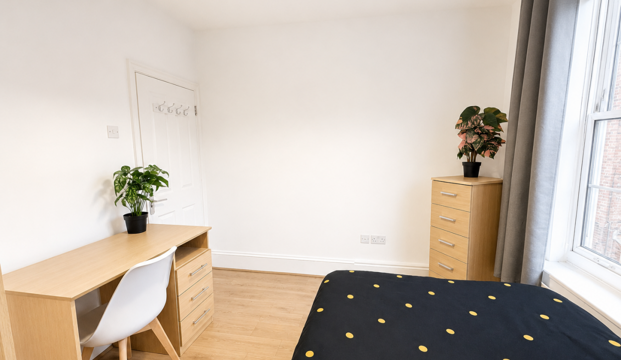 Room 2 (2)
