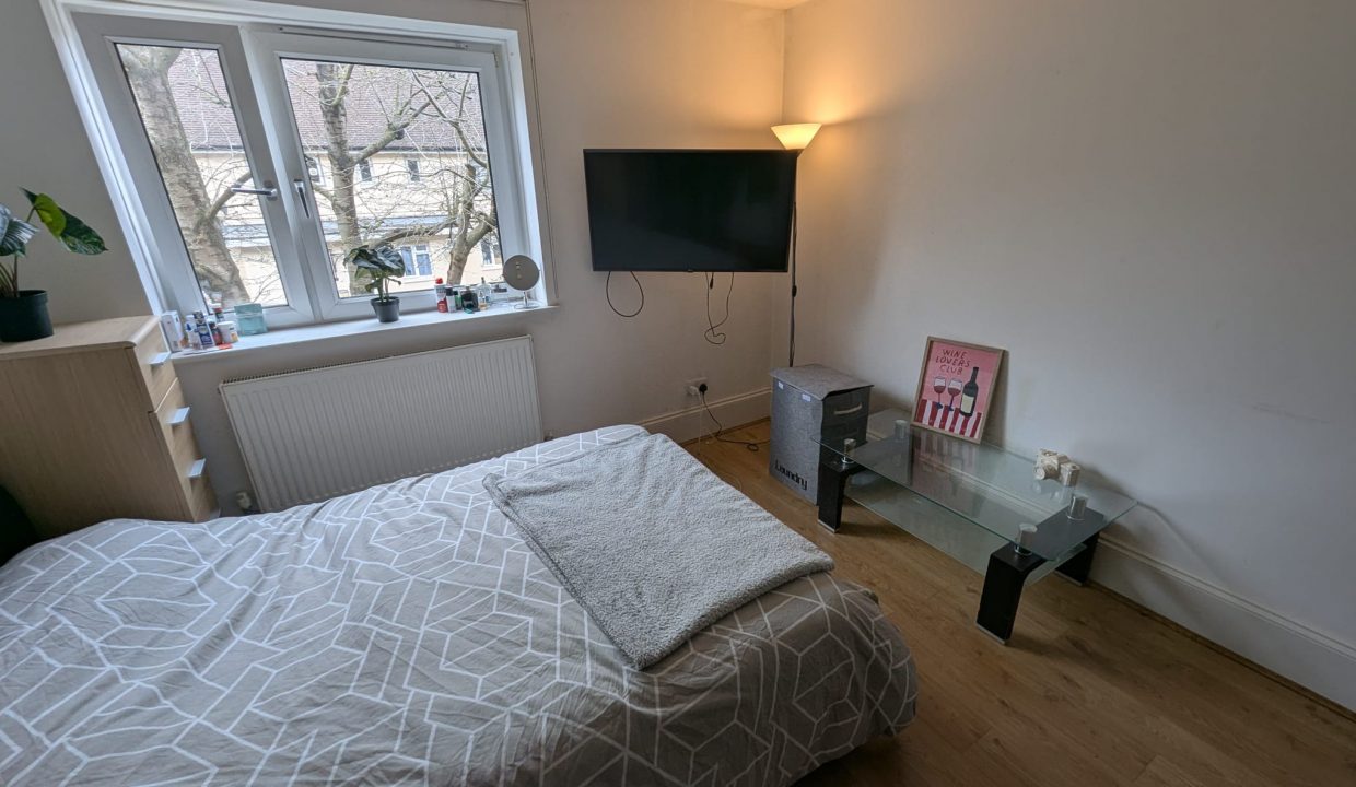 Bedroom 3 (2)