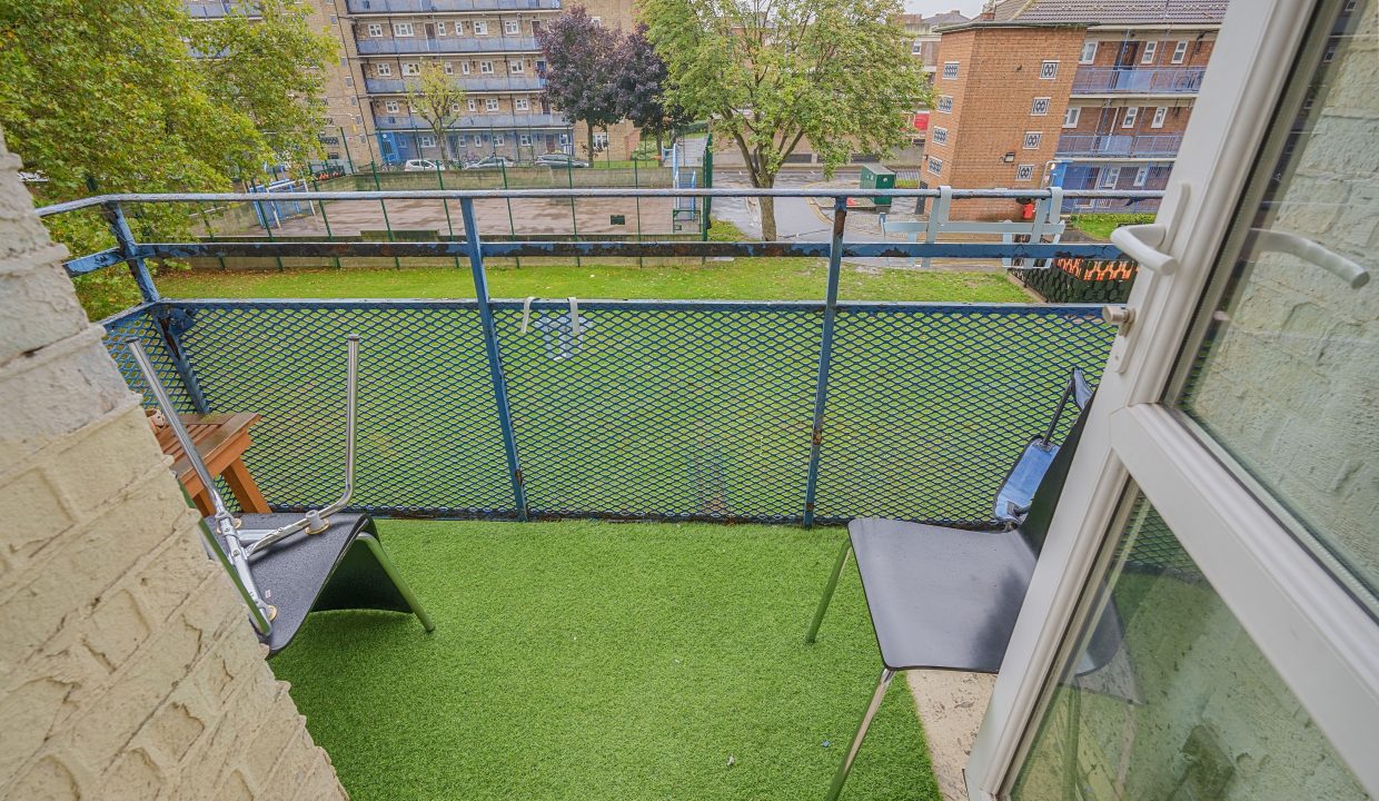 Bedroom 4 balcony